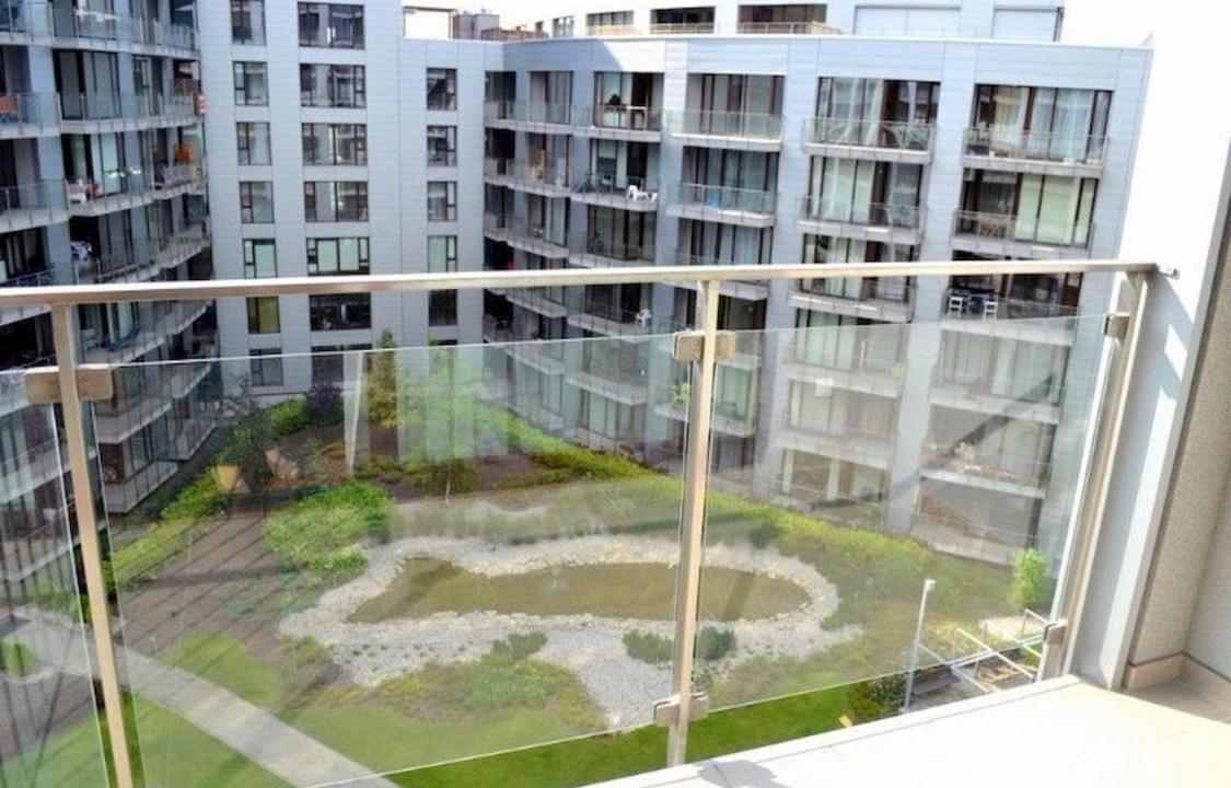 Studio Flat Triton Park Varsóvia Exterior foto